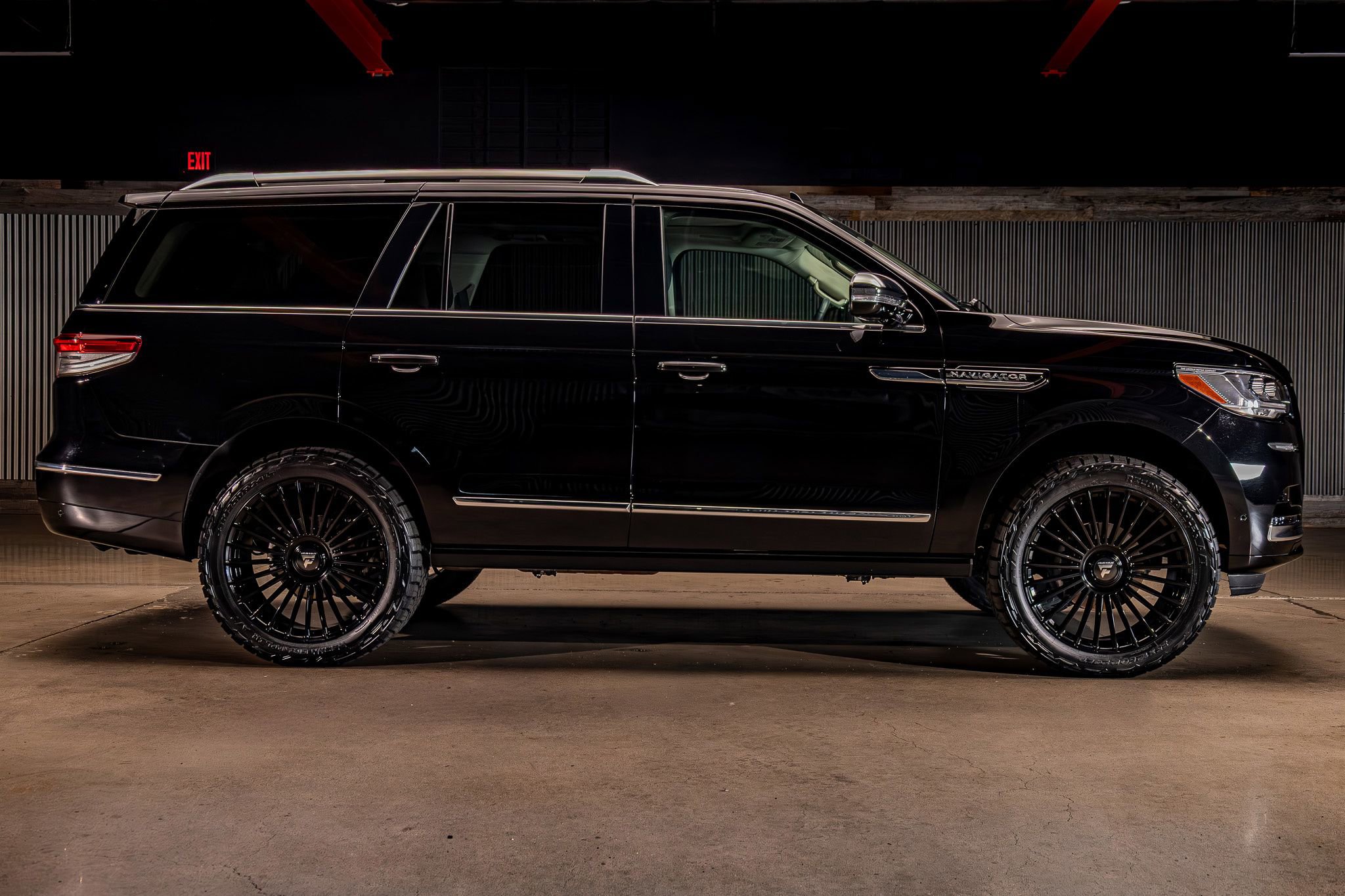 Used 2024 Lincoln Navigator Black Label image 11