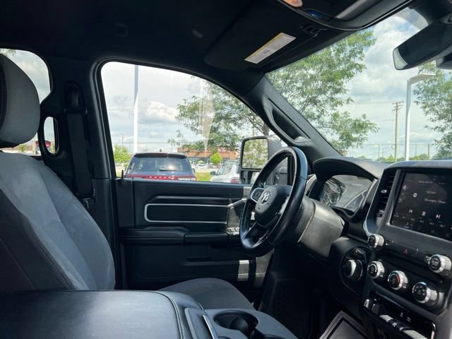 Used 2024 RAM 2500 Big Horn AWD/4WD image 32