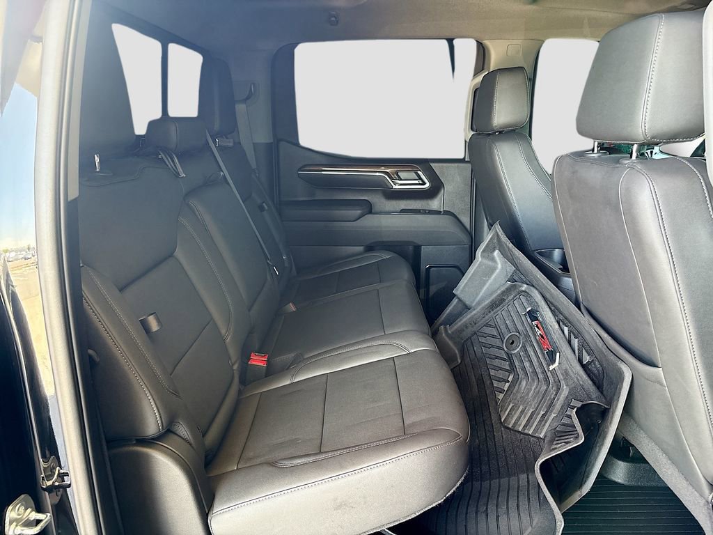 Used 2025 Chevrolet Silverado 1500 LT Trail Boss w/ Convenience Package II AWD/4WD image 21