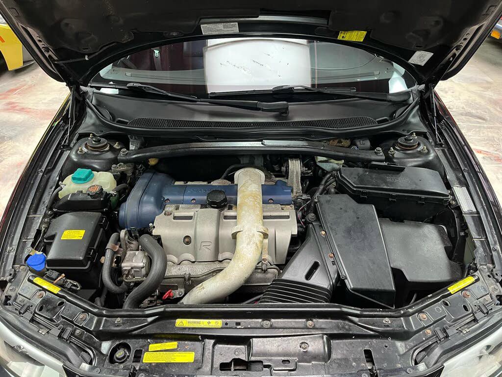 Used 2004 Volvo S60 R AWD/4WD image 34