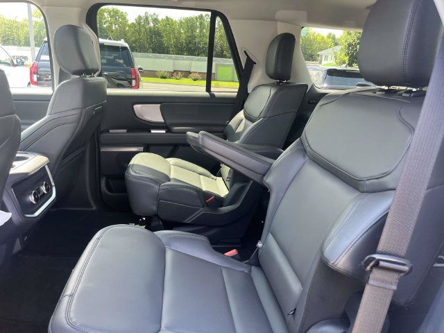 New 2026 Ford Expedition Active AWD/4WD image 9
