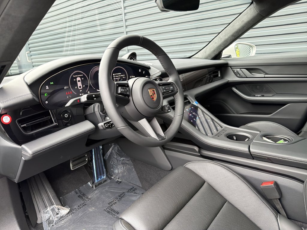 New 2026 Porsche Taycan GTS AWD/4WD image 10