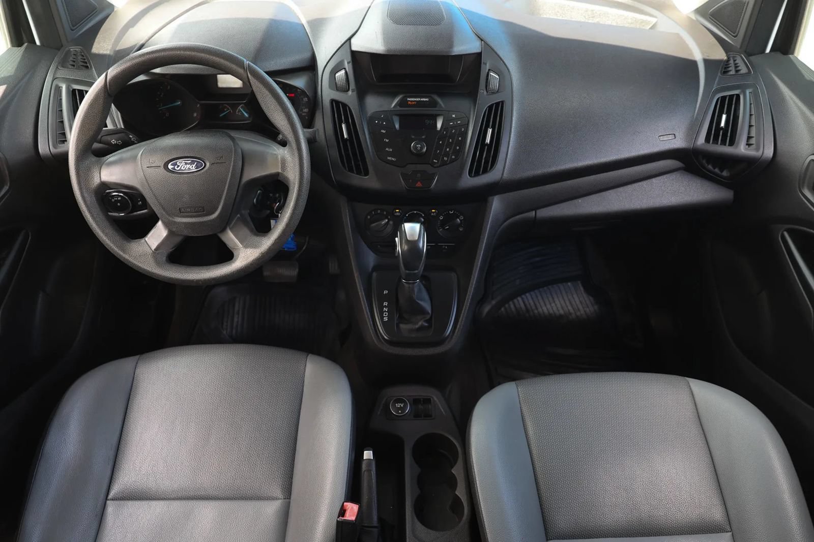 Used 2018 Ford Transit Connect XL FWD image 2
