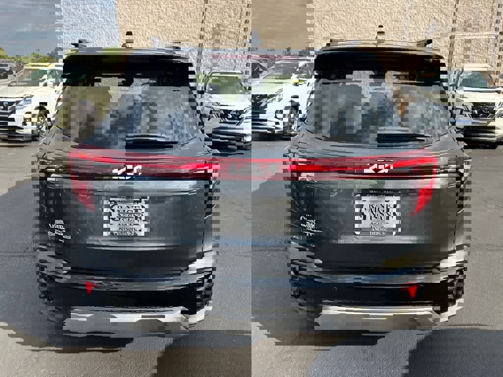 Used 2025 Kia Seltos EX w/ EX Sunroof Package image 4