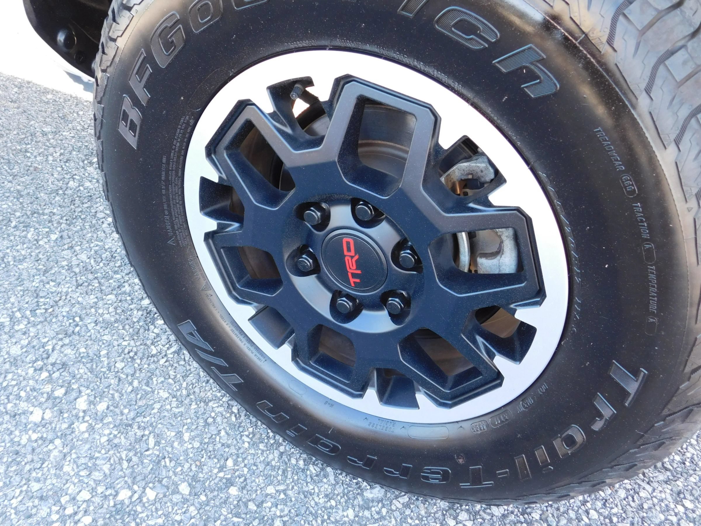 Used 2024 Toyota Tacoma TRD Off-Road AWD/4WD image 10