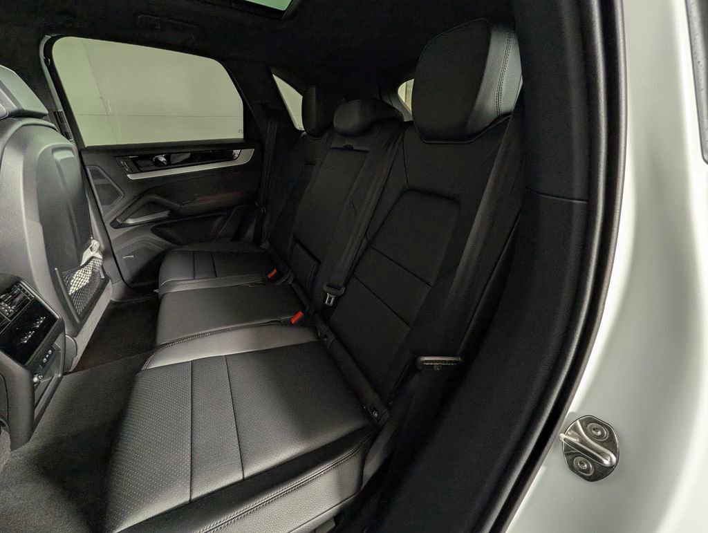 New 2026 Porsche Cayenne AWD/4WD image 24