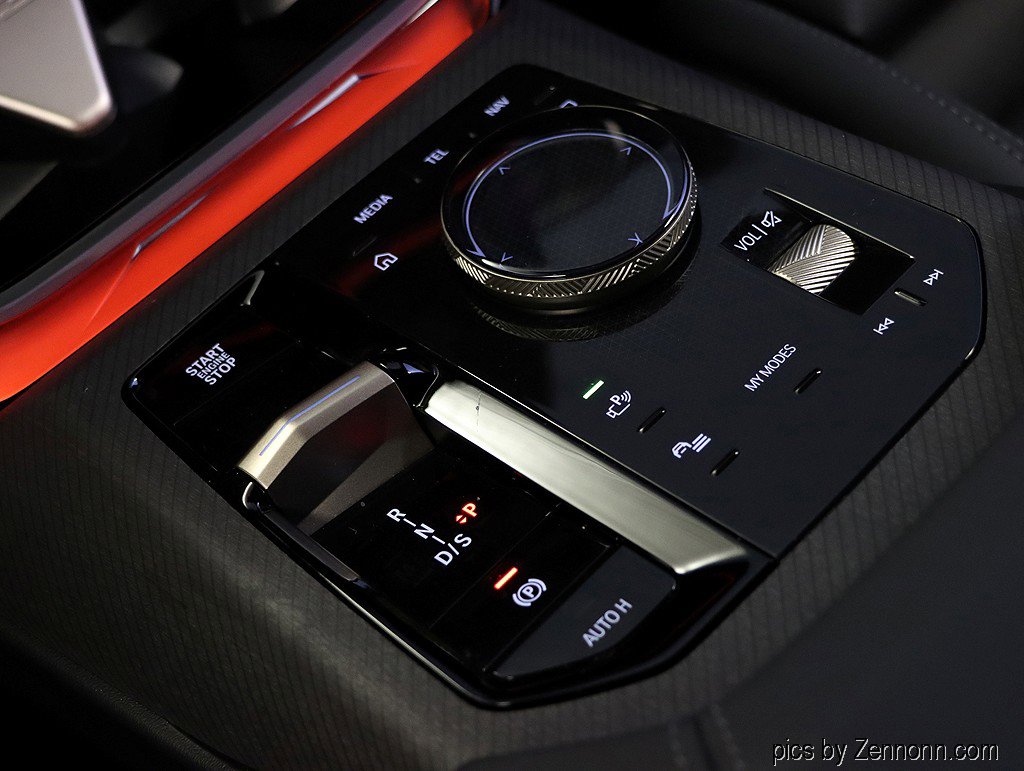 Used 2025 BMW X3 xDrive30i w/ Premium Package image 23