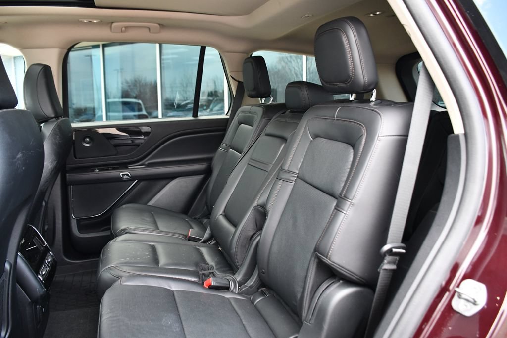Used 2023 Lincoln Aviator Reserve w/ Jet Appearance Package AWD/4WD image 22