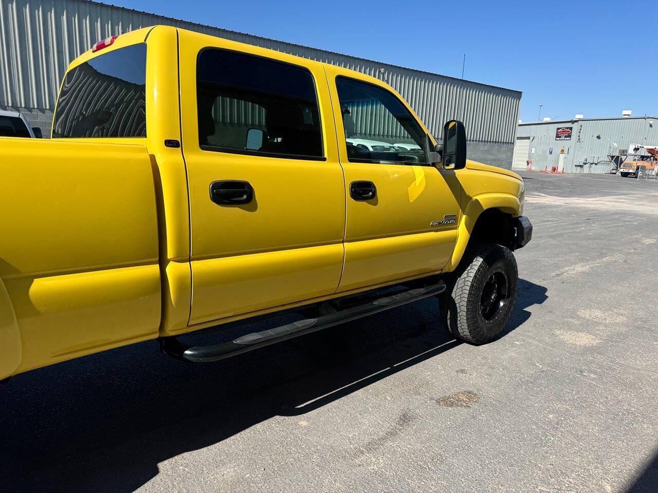 Used 2007 Chevrolet Silverado 2500 LT w/ Heavy-Duty Power Package AWD/4WD image 11