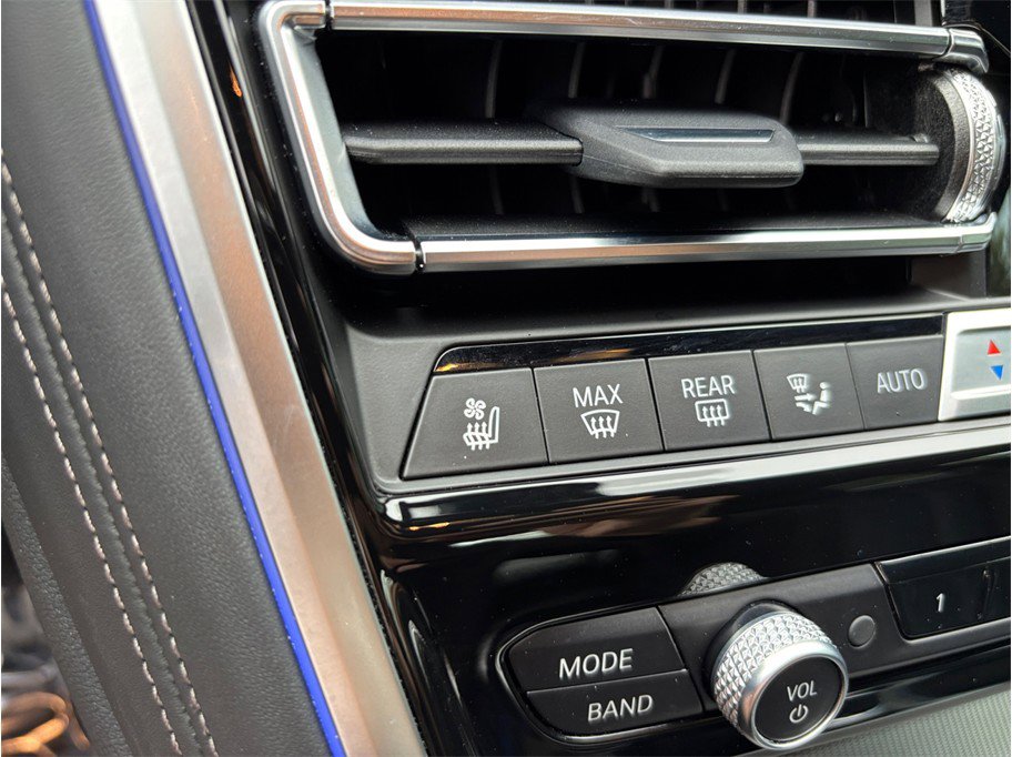 Used 2024 BMW 840i Coupe w/ M Sport Professional Package image 38