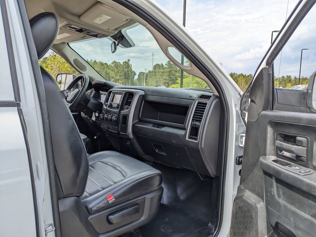 Used 2022 RAM 1500 Tradesman w/ Chrome Appearance Group AWD/4WD image 39