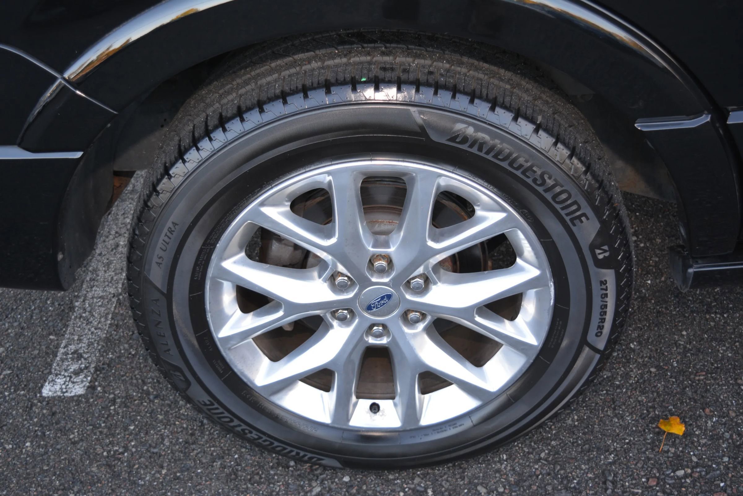 Used 2016 Ford Expedition Limited image 9