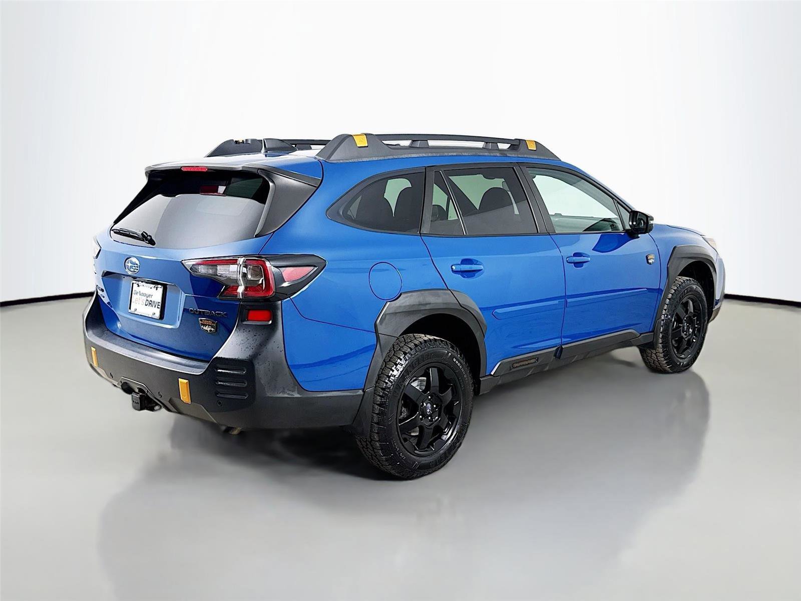 Used 2022 Subaru Outback Wilderness image 7