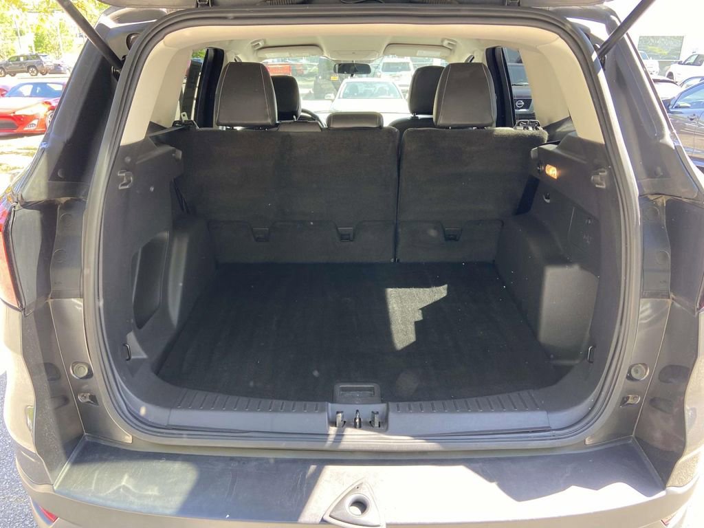 Used 2019 Ford Escape SE image 10