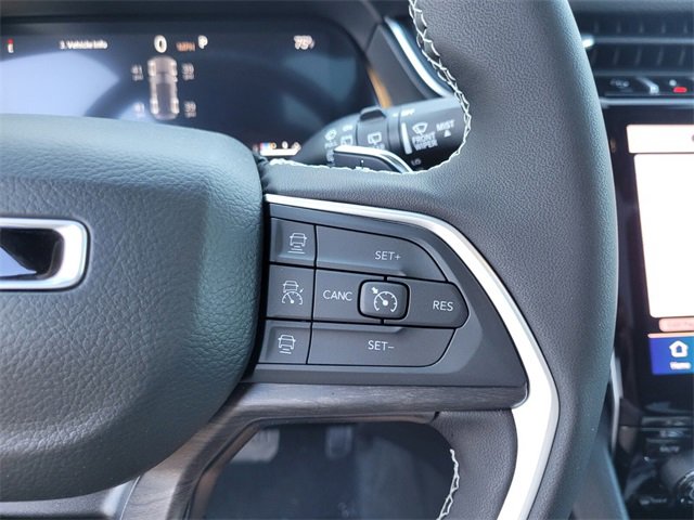 New 2025 Jeep Grand Cherokee Limited image 32