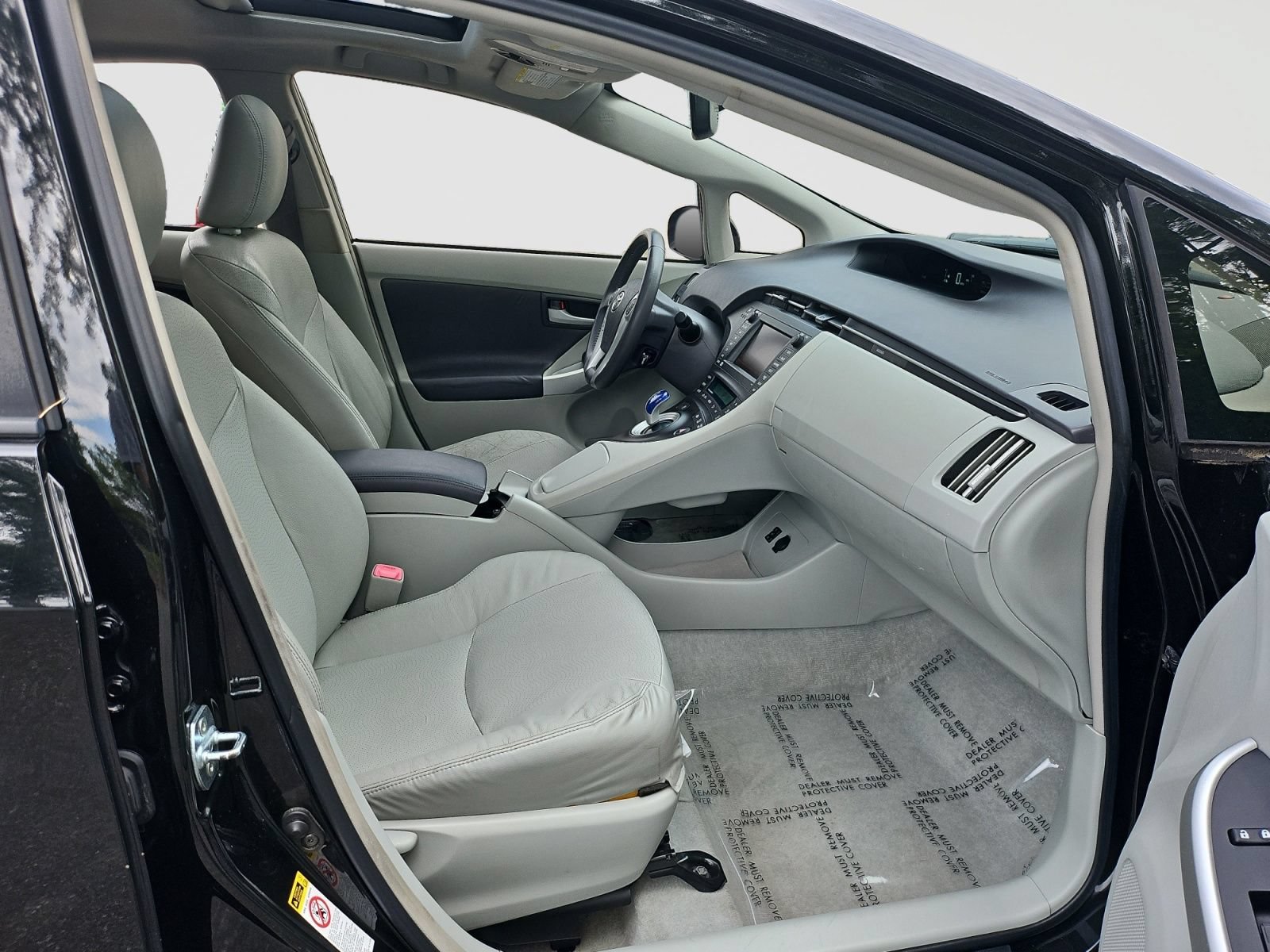 Used 2010 Toyota Prius Four w/ Solar Roof Pkg FWD image 15
