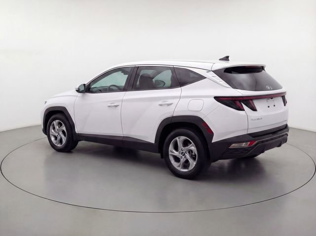 Used 2024 Hyundai Tucson SE image 3