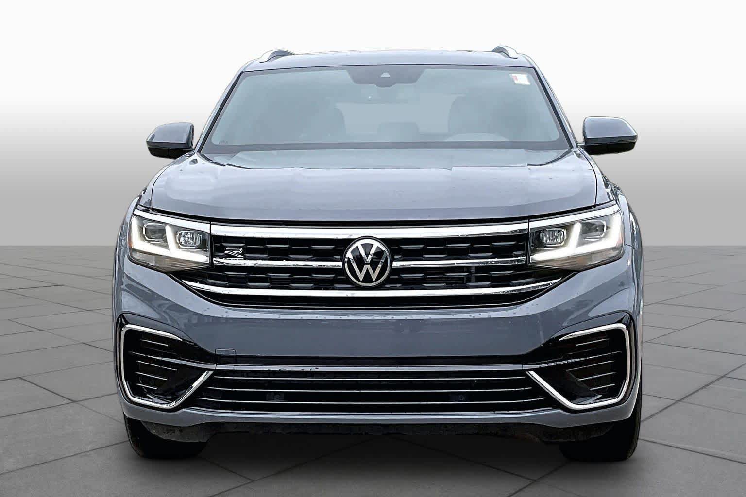 Used 2022 Volkswagen Atlas Cross Sport SEL R-Line AWD/4WD image 4