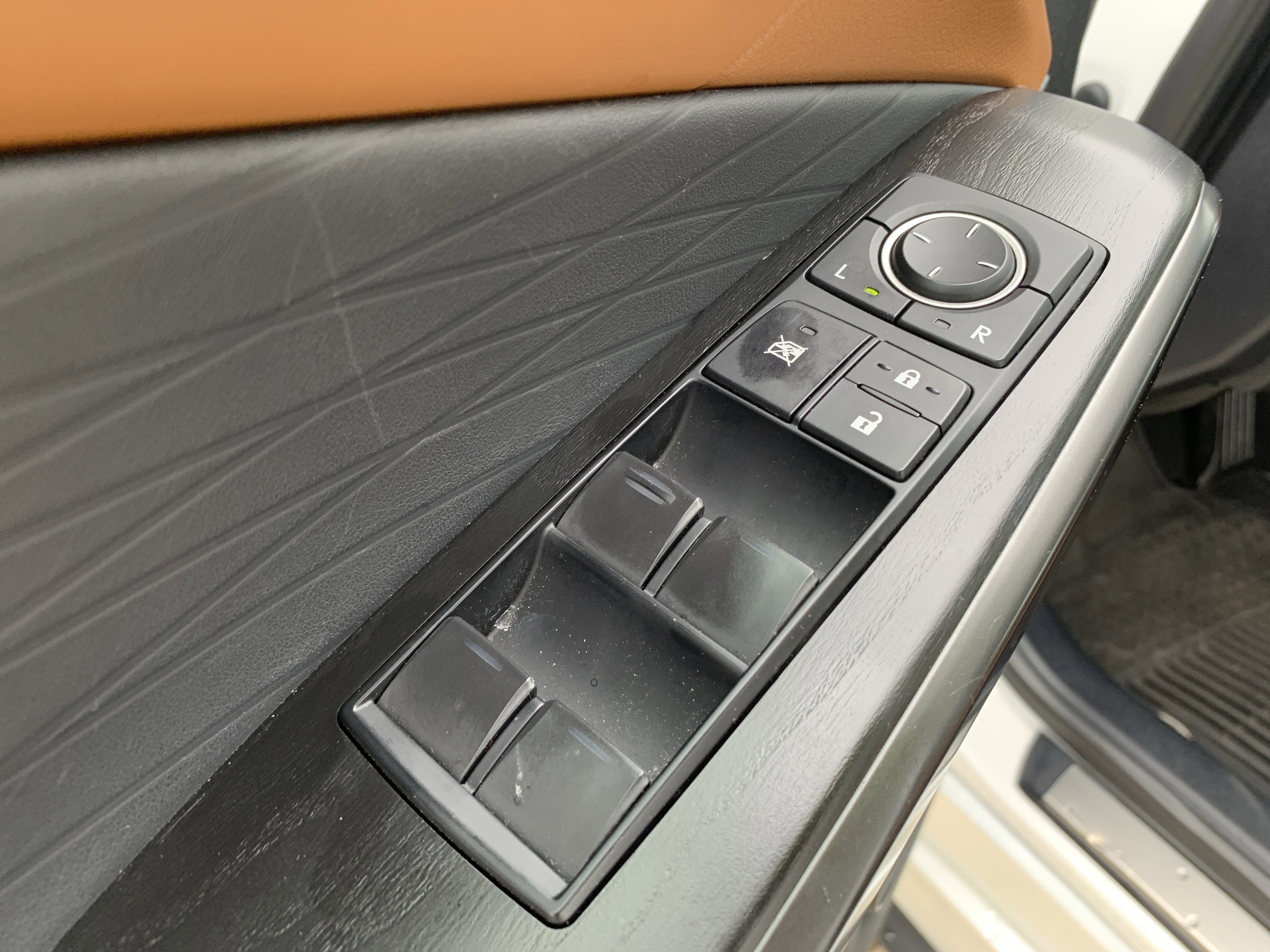 Used 2023 Lexus IS 300 w/ Premium Package RWD image 15