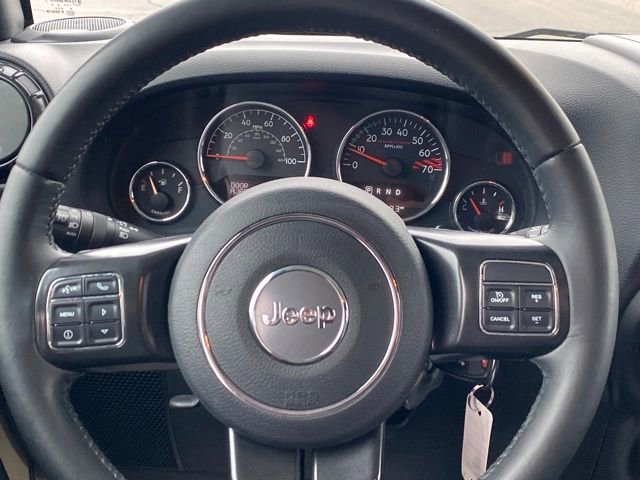 Used 2017 Jeep Wrangler Unlimited Rubicon image 8