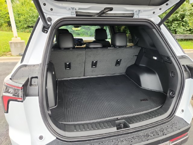 New 2027 Chevrolet Equinox ACTIV w/ Safety and Technology Package AWD/4WD image 18
