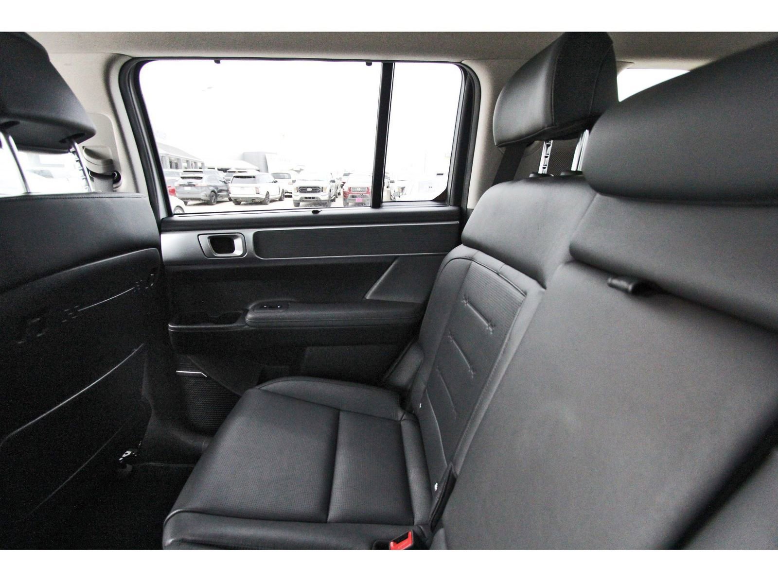Used 2025 Hyundai Santa Fe Limited image 14