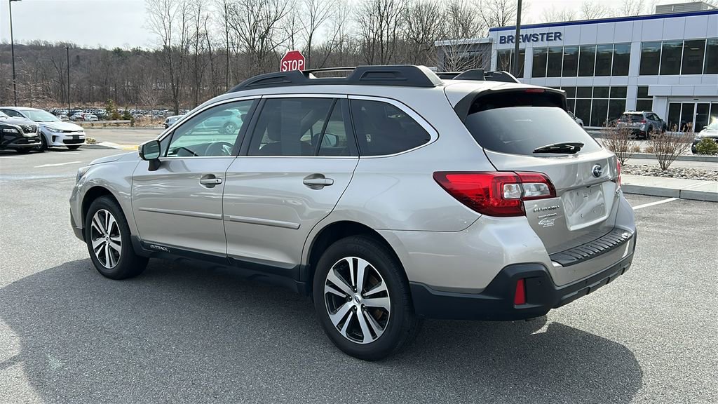 Used 2018 Subaru Outback 3.6R Limited image 7