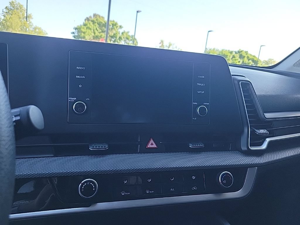 Used 2023 Kia Sportage LX FWD image 25