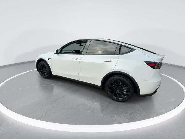Used 2023 Tesla Model Y Long Range AWD/4WD image 6