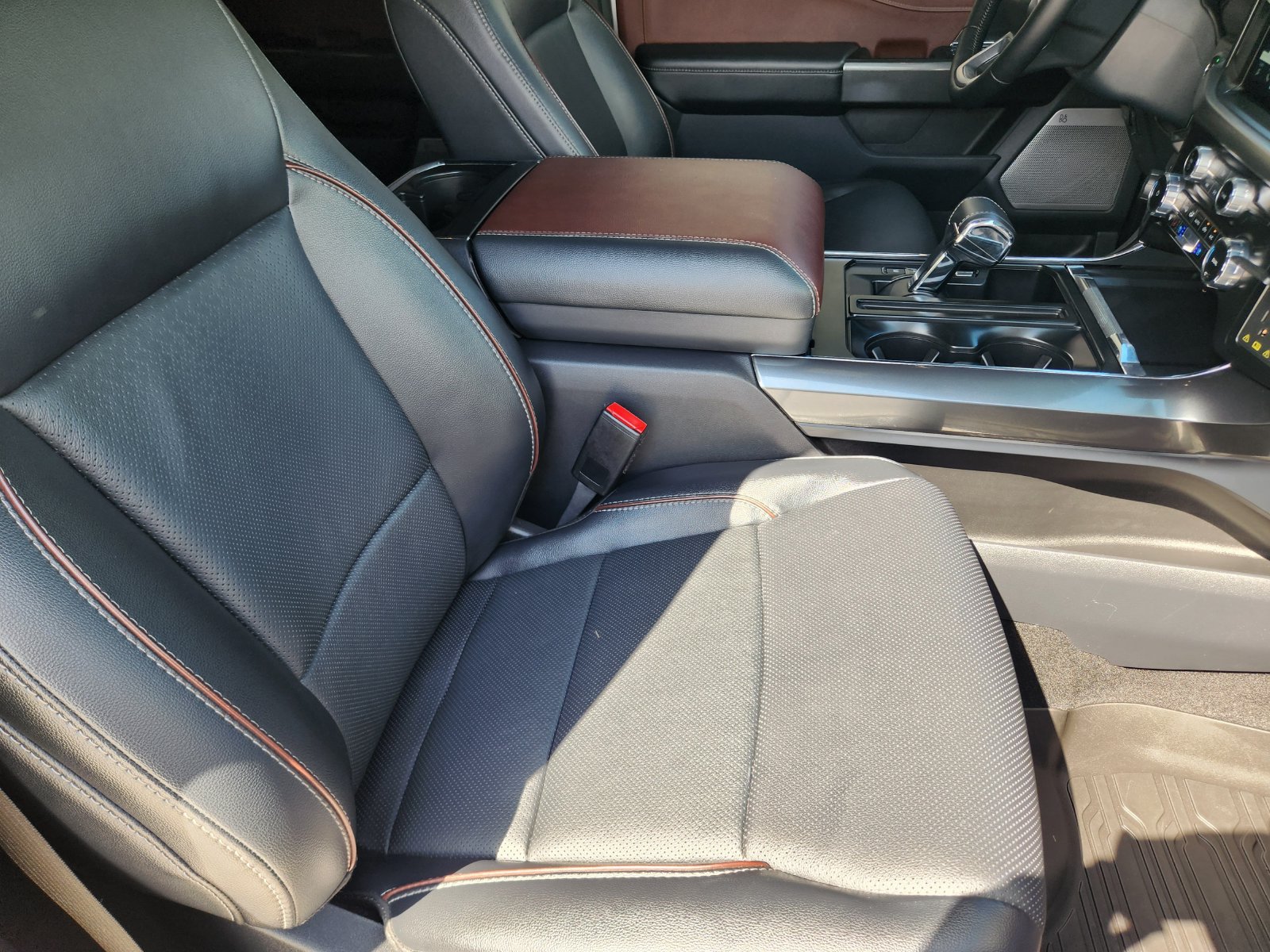Used 2023 Ford F150 Lariat AWD/4WD image 15