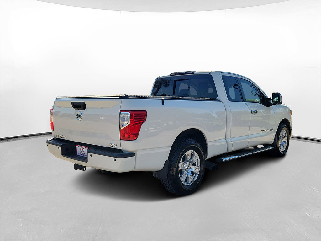 Used 2018 Nissan Titan SV w/ SV Convenience Package RWD image 6