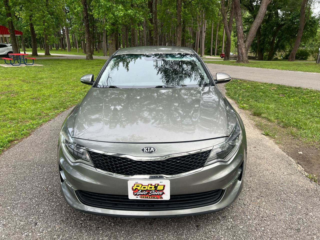 Used 2017 Kia Optima LX w/ Driver Convenience Package FWD image 3