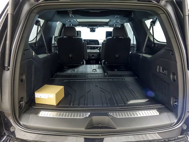 New 2026 Chevrolet Suburban Premier AWD/4WD image 25