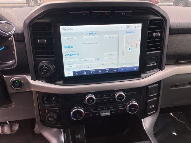 Used 2022 Ford F150 XLT w/ Equipment Group 302A High image 17