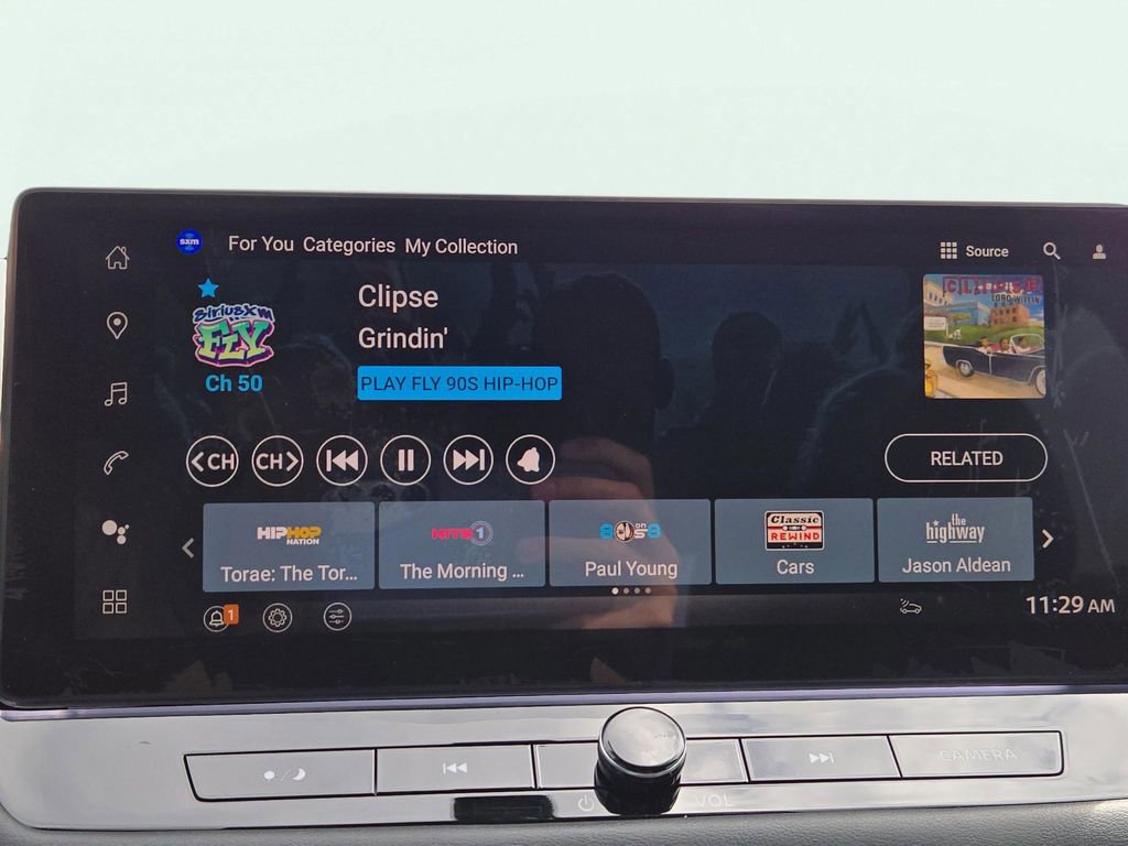 Used 2024 Nissan Rogue SL w/ SL Premium Package image 27