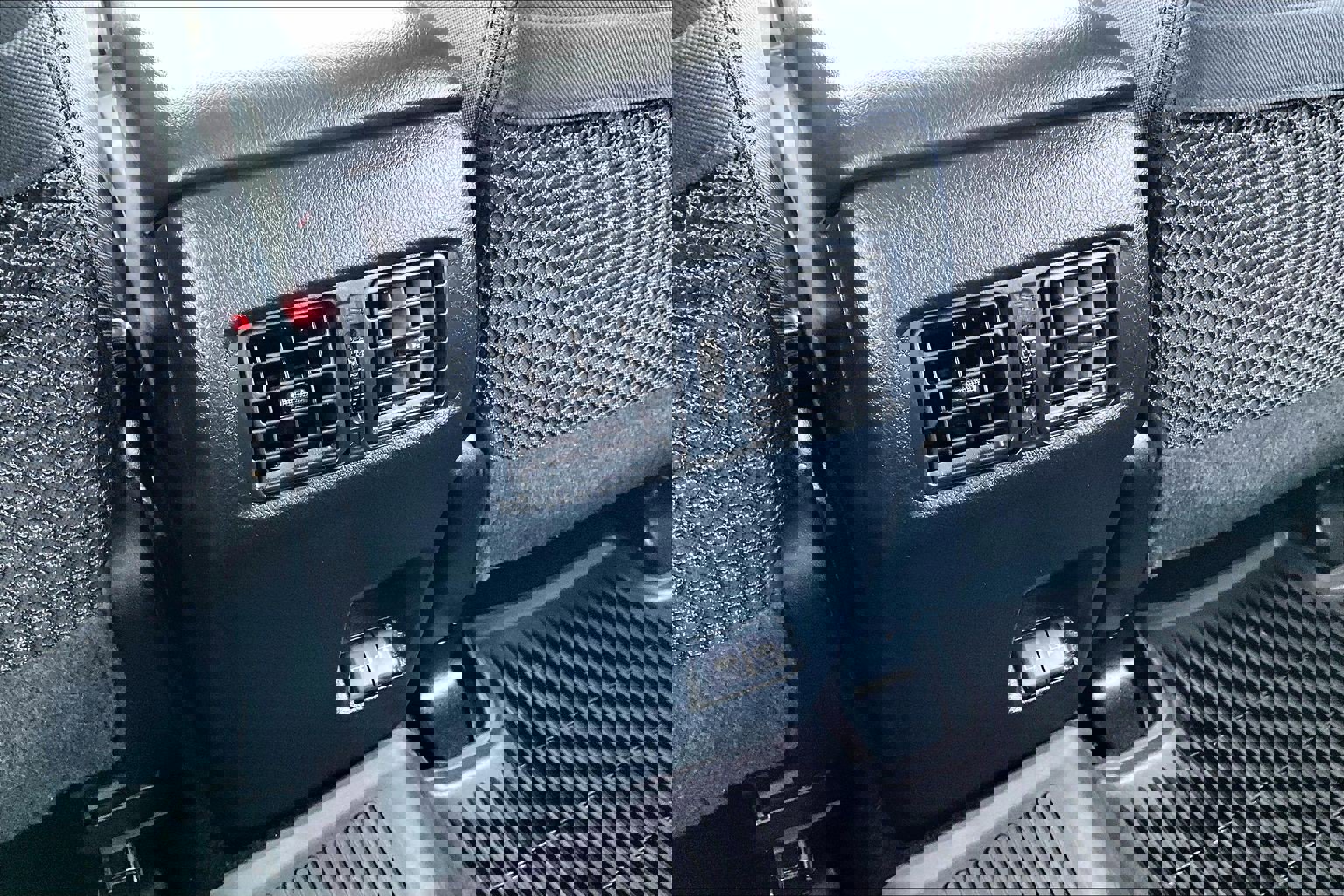 Used 2024 Toyota 4Runner SR5 image 32