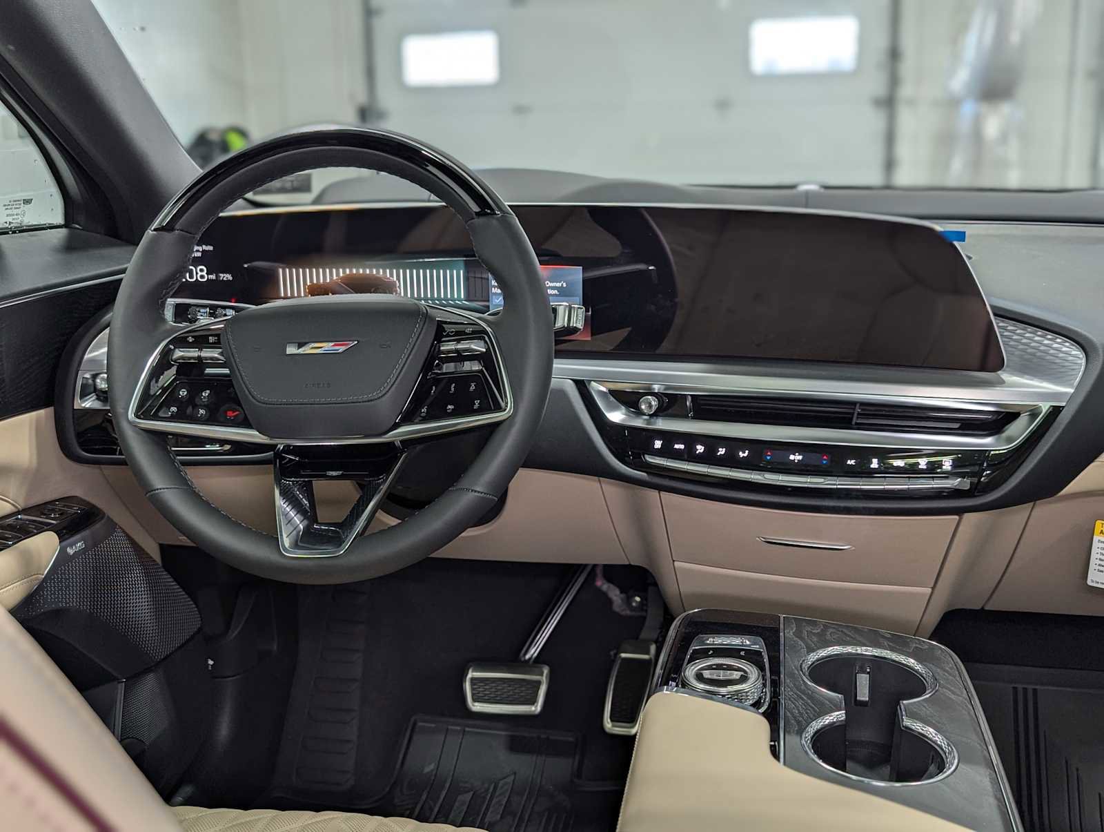 New 2026 Cadillac Lyriq V image 5