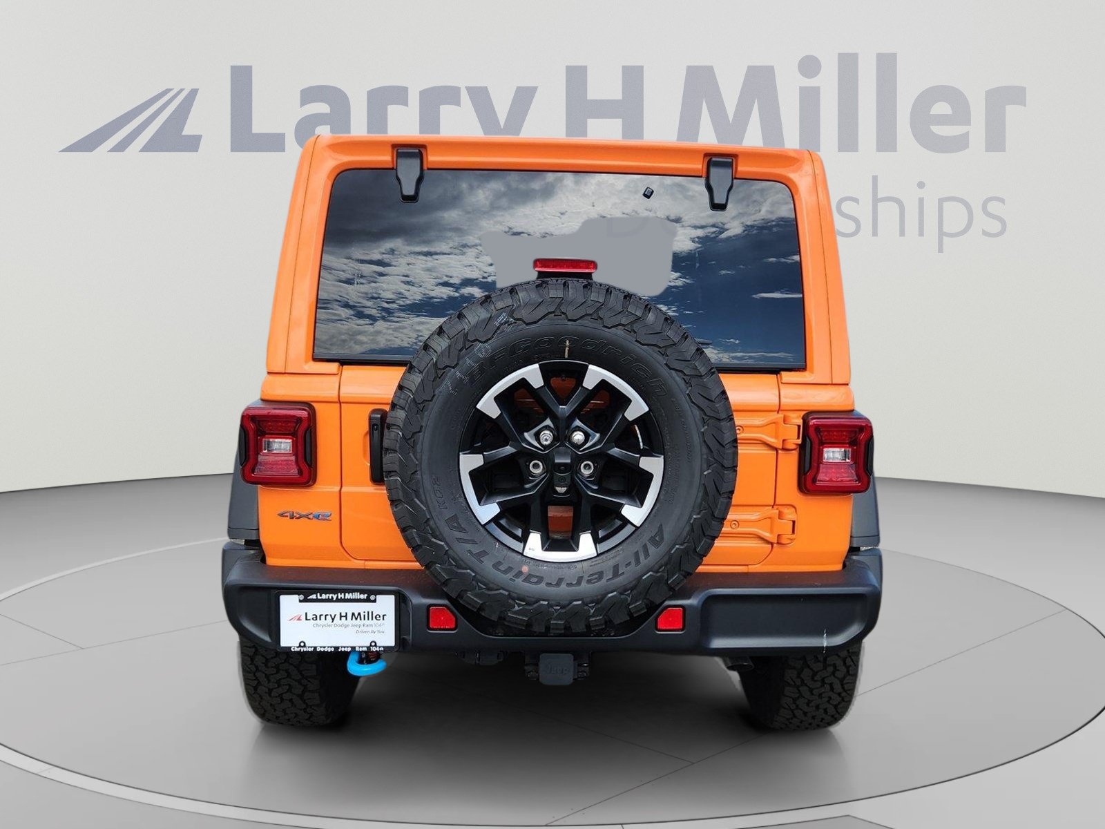 New 2025 Jeep Wrangler Unlimited Rubicon 4xe w/ Convenience Group AWD/4WD image 5