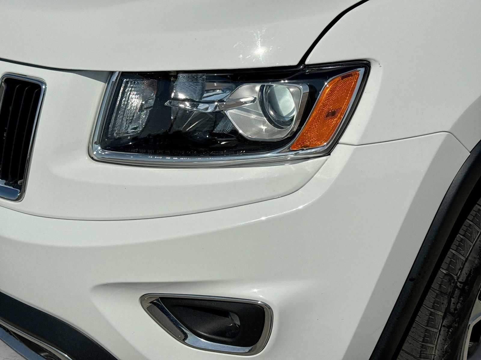 Used 2015 Jeep Grand Cherokee Limited AWD/4WD image 10