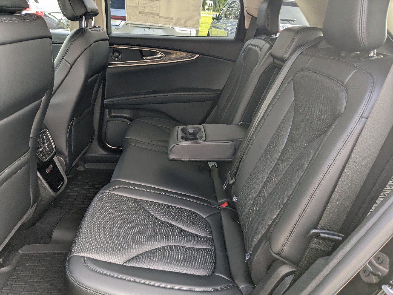 Certified 2023 Lincoln Nautilus Reserve w/ Monochromatic Package image 16