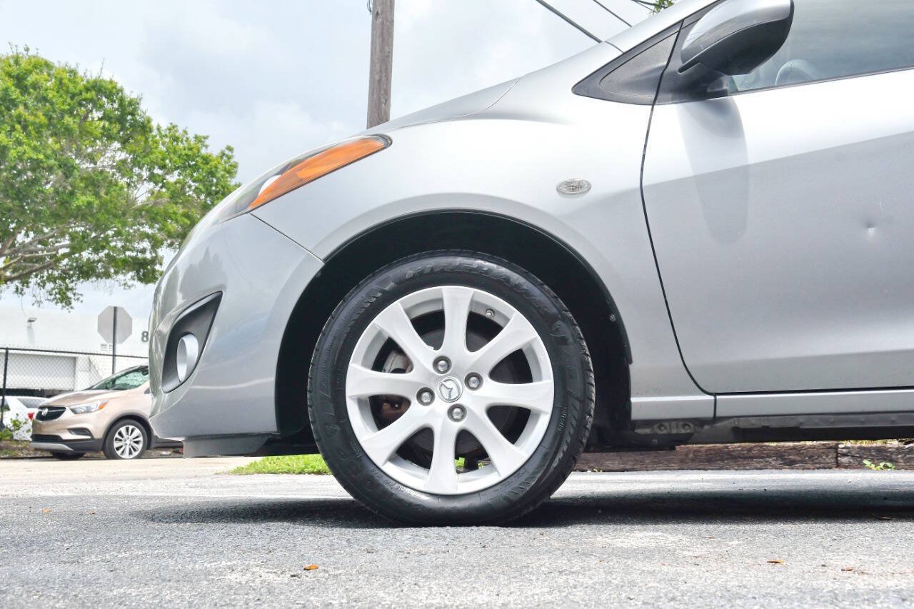 Used 2011 MAZDA MAZDA2 Touring FWD image 8