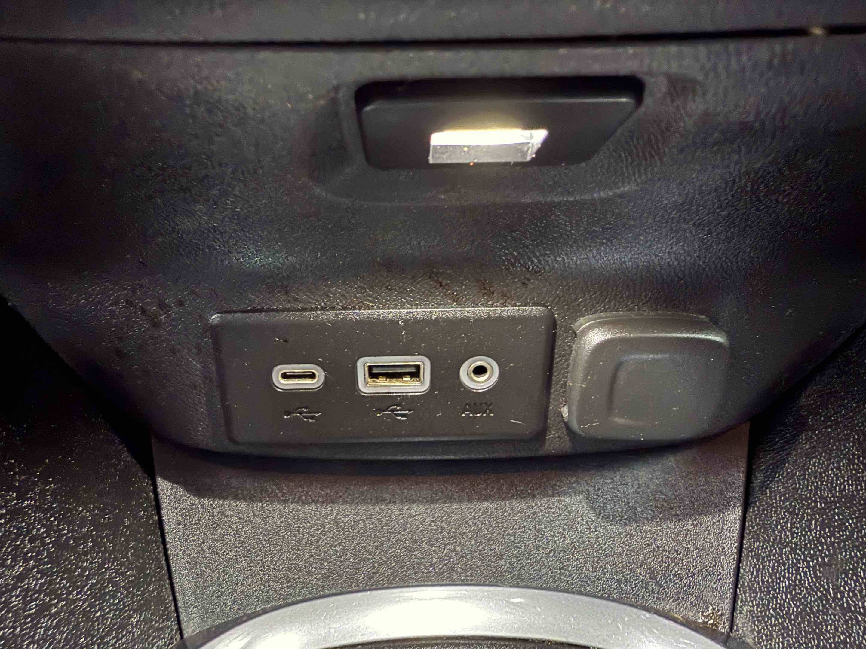 Used 2020 Chevrolet Malibu LT image 33