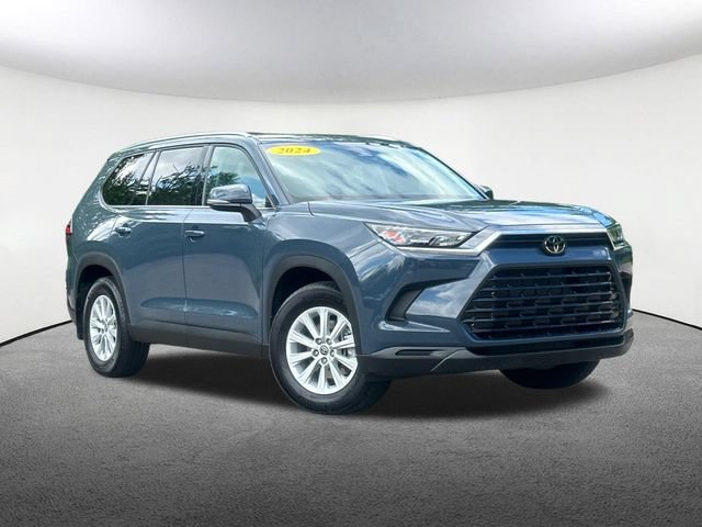 Used 2024 Toyota Grand Highlander AWD video 2