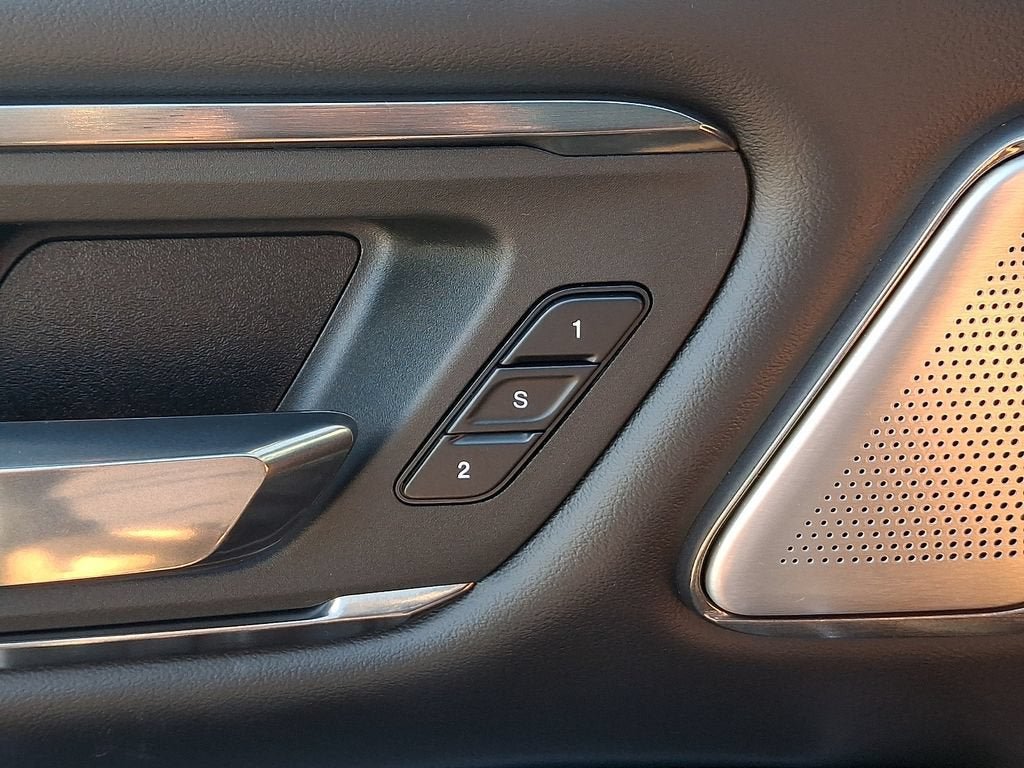 Used 2020 RAM 1500 Limited AWD/4WD image 32