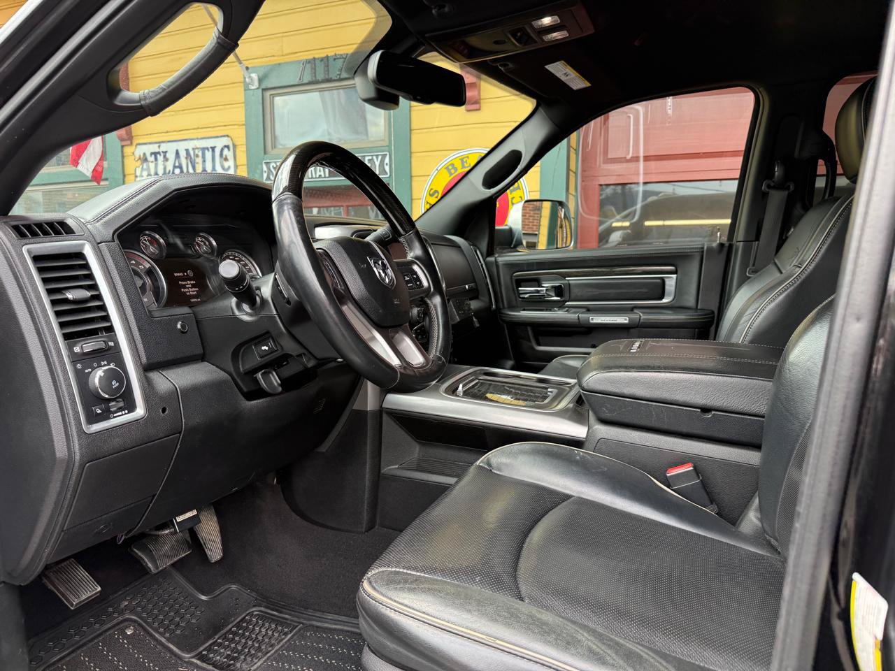 Used 2018 RAM 2500 Limited AWD/4WD image 14
