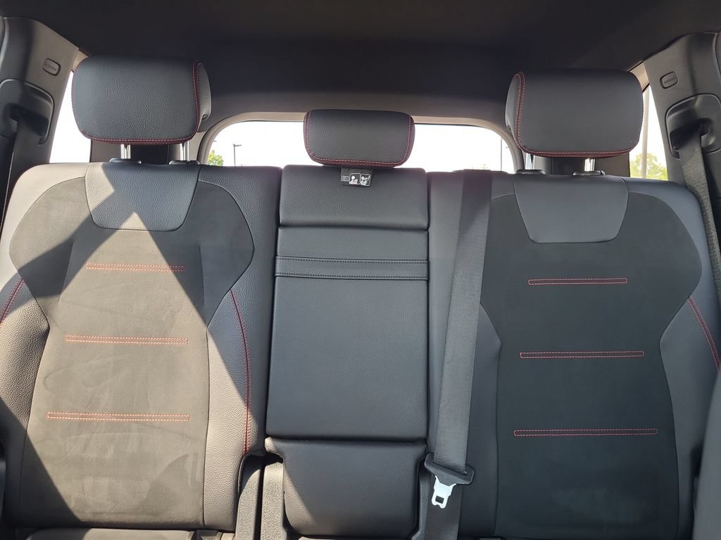 Used 2024 Mercedes-Benz GLB 250 image 31