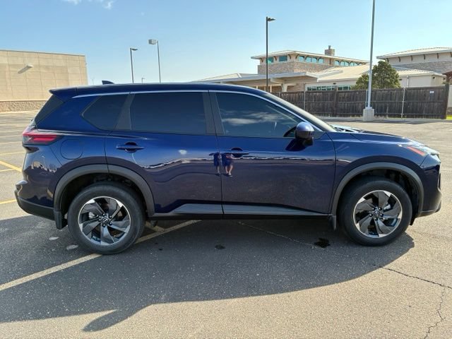 Certified 2025 Nissan Rogue SV FWD image 6