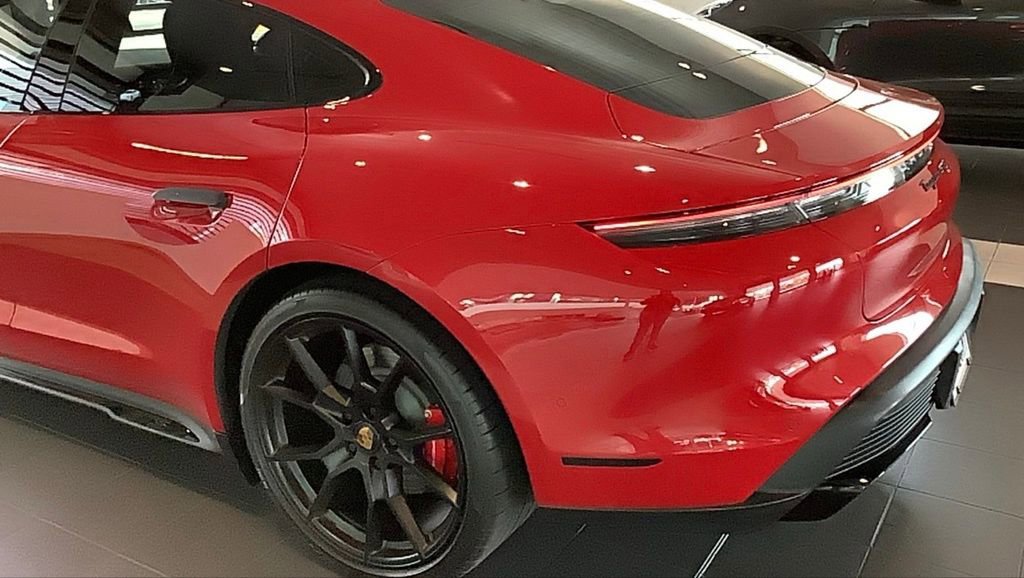 Certified 2023 Porsche Taycan GTS image 7