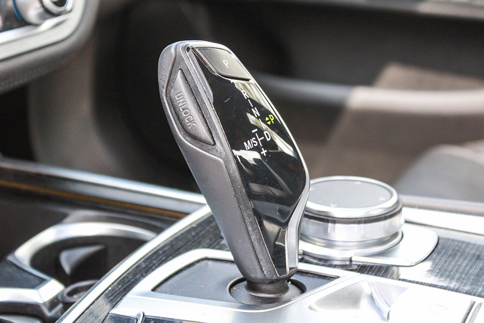 Used 2019 BMW 740i RWD image 22
