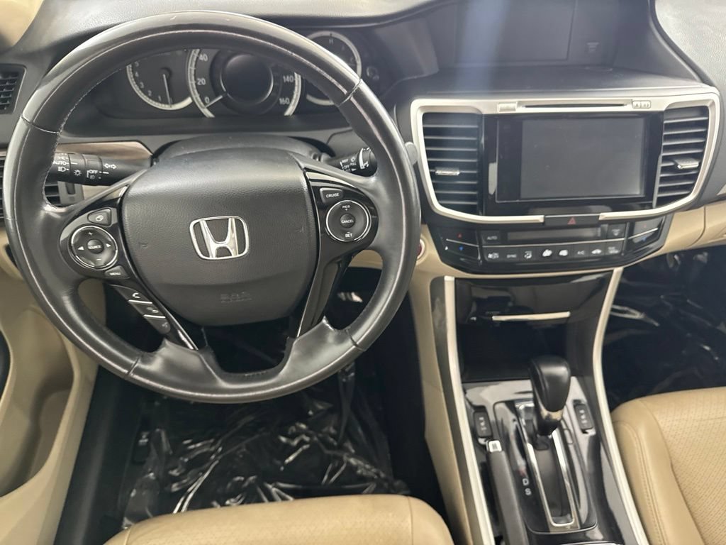 Used 2017 Honda Accord EX-L image 25